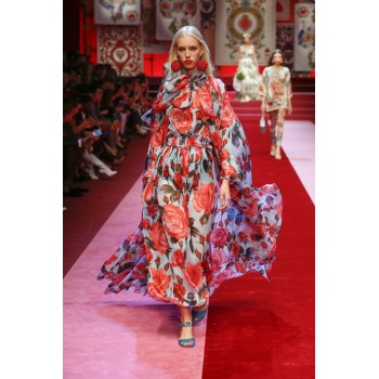 Креп коприна Dolce&Gabbana червени рози на син фон